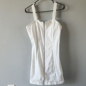 White Demin Zip Up Mini Dress 😍